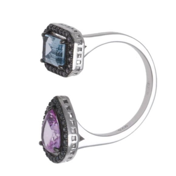 Jewelry - Picture 4 of 4